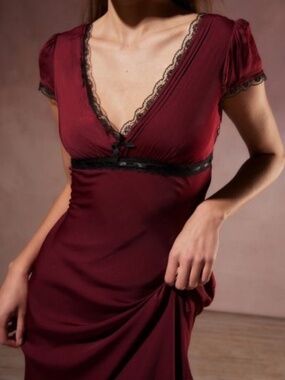 Kimchi Blue Cora Lace Trim Asymmetrical Midi Dress